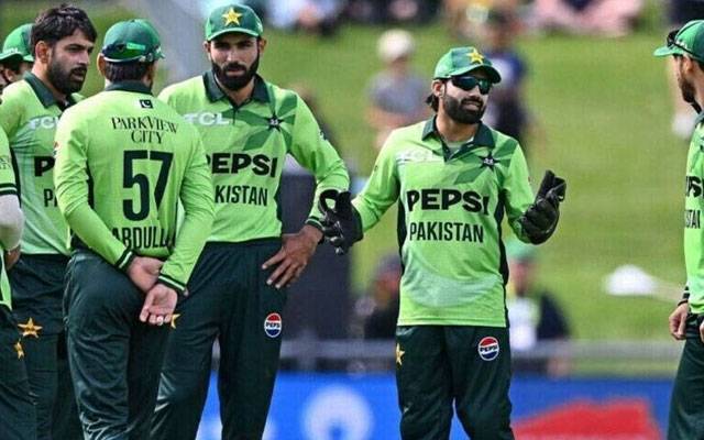 کیویز کیخلاف دوسرا ون ڈے، پاکستانی ٹیم ہملٹن پہنچ گئی