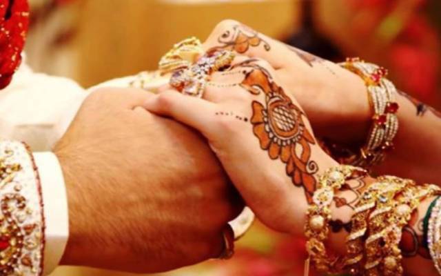  شادی کی 25 ویں سالگرہ کی تقریب میں شوہر کا انتقال