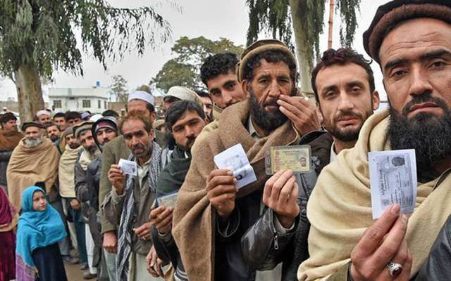 افغانی پاکستان چھوڑنےمیں زیادہ وقت کیوں لگارہے؟
