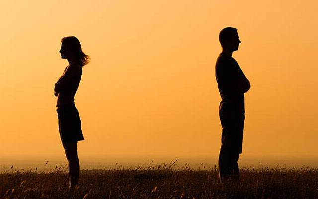  شادی کے 9 سال بعدبھارتی اداکار جوڑی نے  راہیں جدا کرلیں