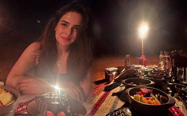 ساحل کنارے پرسکون سالگرہ کا جشن،سوشل میڈیا پر صبا قمر کے چرچے
