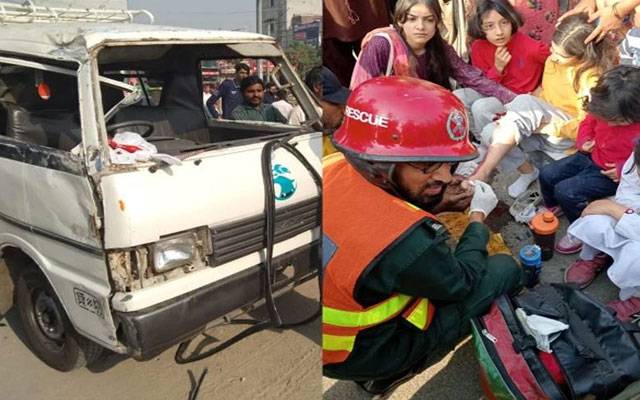 جوہر ٹاؤن،  سکول وین الٹ گئی