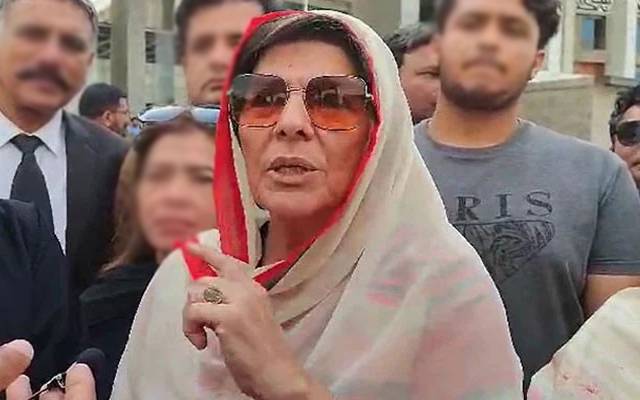 بانی پی ٹی آئی سے ملاقات کا معاملہ، علیمہ خانم کا پارٹی ورکرز کو اہم مشورہ