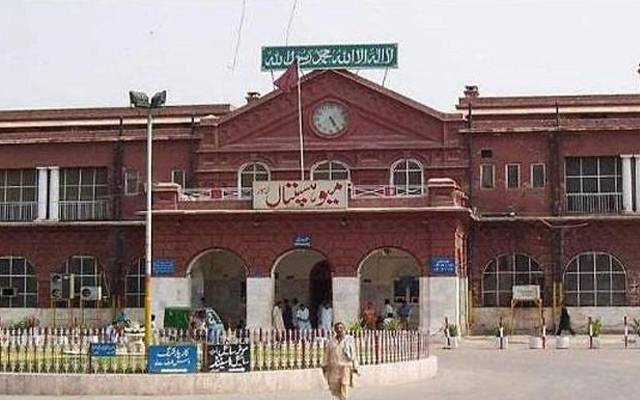  سرکاری ٹیچنگ ہسپتالوں کو ٹھیکہ پر دینے کا عمل تیز، میو ہسپتال کی باری 