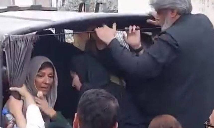 , Bushra Bibi Adiala Jail, PTI, Aleema Khan protest, Barrister Gohar, Bani PTI 
