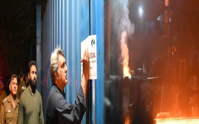 روڈا کا آلودگی کے خلاف نائٹ آپریشن دوبارہ شروع؛ کئی کارخانے سیل 