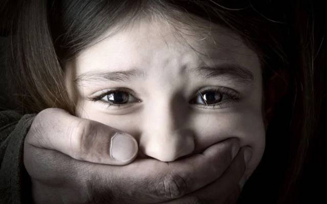 نارنگ منڈی: 5 سالہ ننھی بچی سے زیادتی کی کوشش کرنیوالا درندہ گرفتار