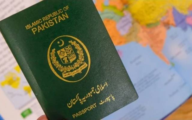 2025 کے پہلے تین ماہ؛ کتنے پاکستانیوں نے بیرون ممالک میں روزگار ڈھونڈ لیا 