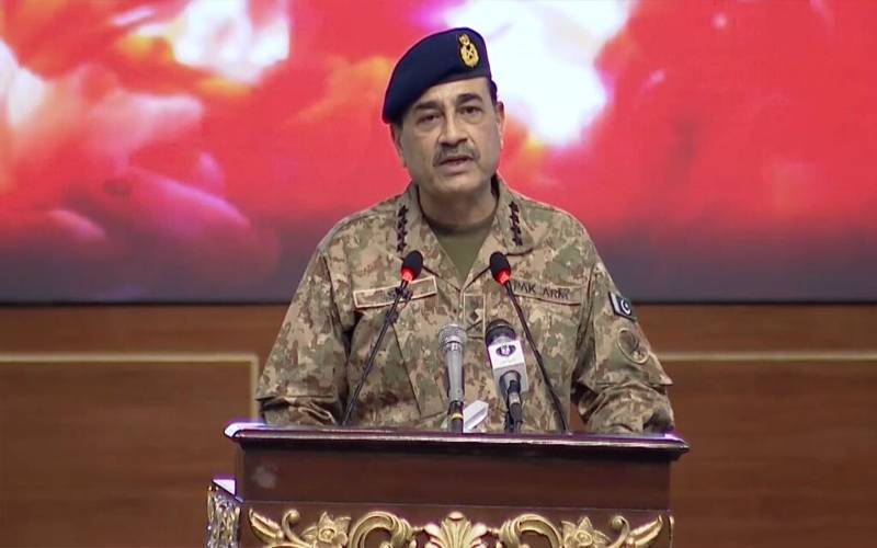 مٹھی بھر دہشتگرد پاکستان کو روشن مستقبل کی جانب بڑھنے سے نہیں روک سکتے : آرمی چیف