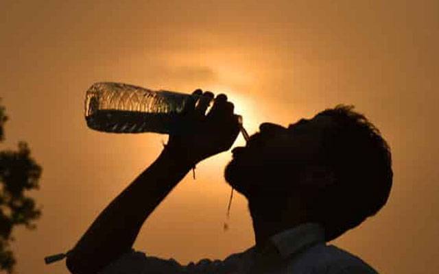 گرمی کی شدت سے محفوظ رہنے کے لئے احتیاطی تدابیر