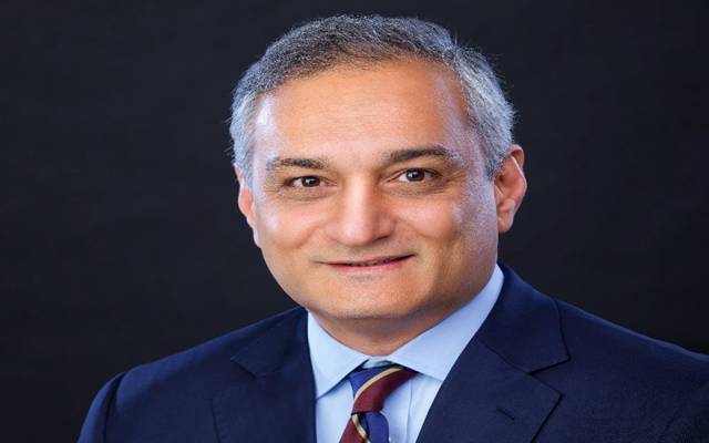  عمر خان مشیر قرض منیجمنٹ تعینات 
