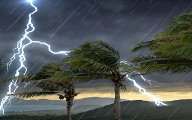 آئندہ کچھ گھنٹوں میں آندھی اور گرج چمک کے ساتھ بارش کا امکان؛ ایک اور الرٹ جاری 
