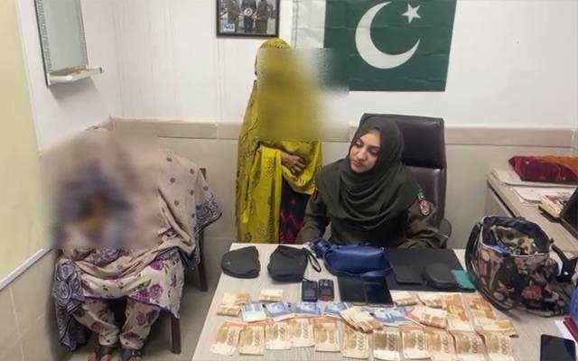 لاہور؛ میو ہسپتال میں خاتون کے موبائلز، لاکھوں روپے نقدی چوری کرنیوالی ملزمہ پکڑی گئی
