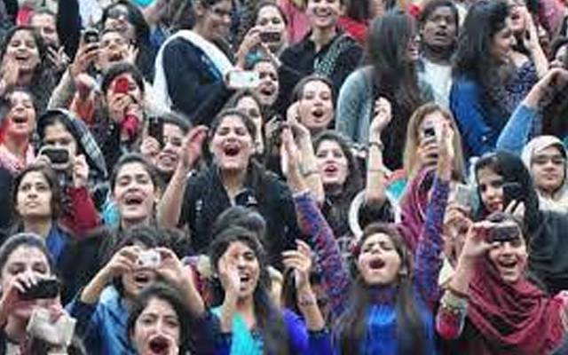 دنیا بھر میں خواتین مردوں کے مقابلے میں لمبی عمر پاتی ہیں؛اقوام متحدہ