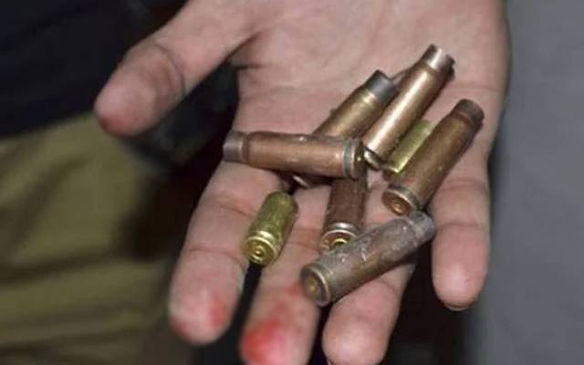 گھوٹکی: نواحی گاؤں میں مسلح افراد کا حملہ، دو خواتین سمیت 4 افراد قتل