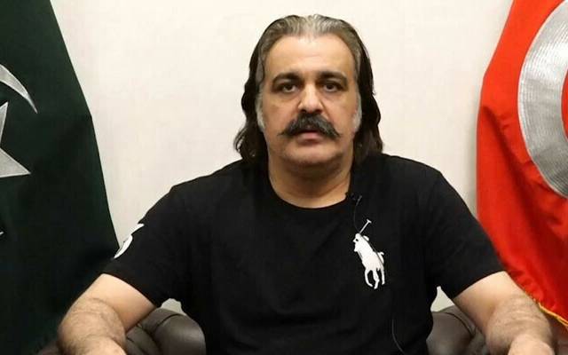  علی امین گنڈا پور سمیت چار پی ٹی آئی رہنماؤں کے ناقابل ضمانت وارنٹ گرفتار ی جاری