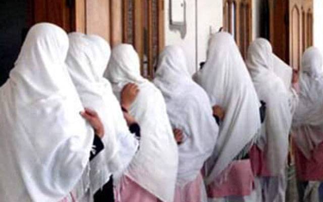 مدرسے سے سہیلیوں کیساتھ نکل کر لاپتہ ہونے والی تین لڑکیوں کو پولیس نے ڈھونڈ لیا 