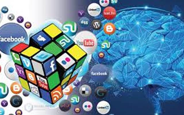 کتنے فیصد نوجوان سوشل میڈیا کو نقصان دہ مانتے ہیں ،نئی تحقیق سامنے آگئی 