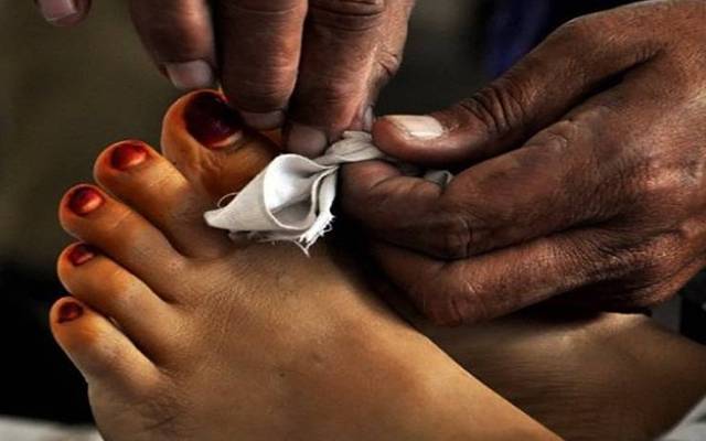  کامونکے: سفاک شوہر نے والدین کیساتھ ملکر دو بچوں کی ماں کو ابدی نیند سُلا دیا