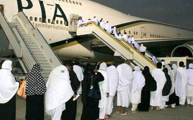 کراچی سے 397 عازمین کو لے کر پہلی حج پرواز روانہ