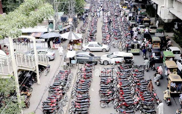 لاہور میں پارکنگ پلازوں کی تعمیر شروع کرنے کا فیصلہ