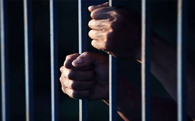 اپنے آپ کو حساس ادارے کا افسر ظاہر کرنے والا نوسرباز گرفتار 