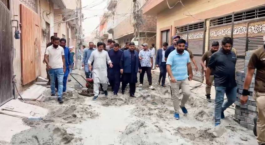 وزیر اعلیٰ کے معاون خصوصی ذیشان ملک کا شالامار زون کا دورہ 