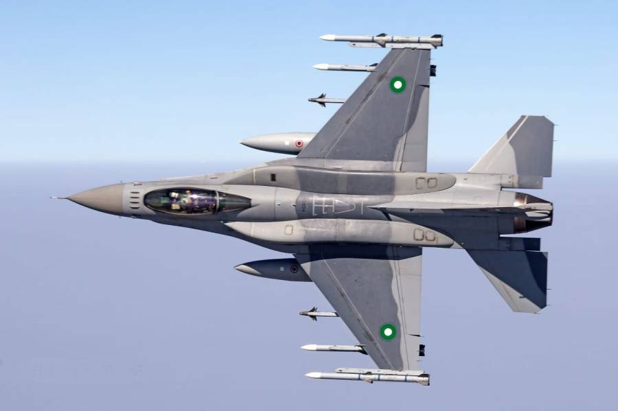 شاہین جب F16 اڑاتے ہیں وہ اپنا جہاز ہی نہیں دشمنوں کے ہوش و حواس بھی اڑاتے ہیں