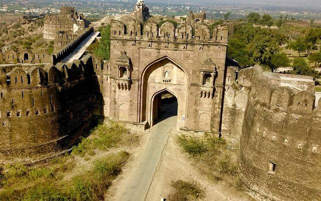 جہلم; پاک فوج سے اظہارِ یکجہتی، نوجوان سڑکوں پر نکل آئے