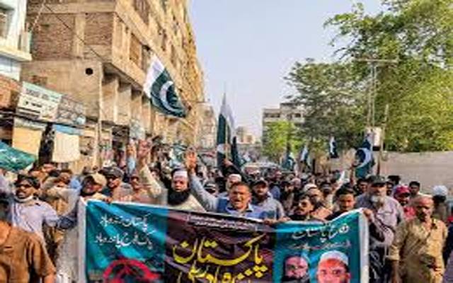 '' پاکستان کے عوام افواج پاکستان کے ساتھ چٹان کی طرح کھڑے ہیں''