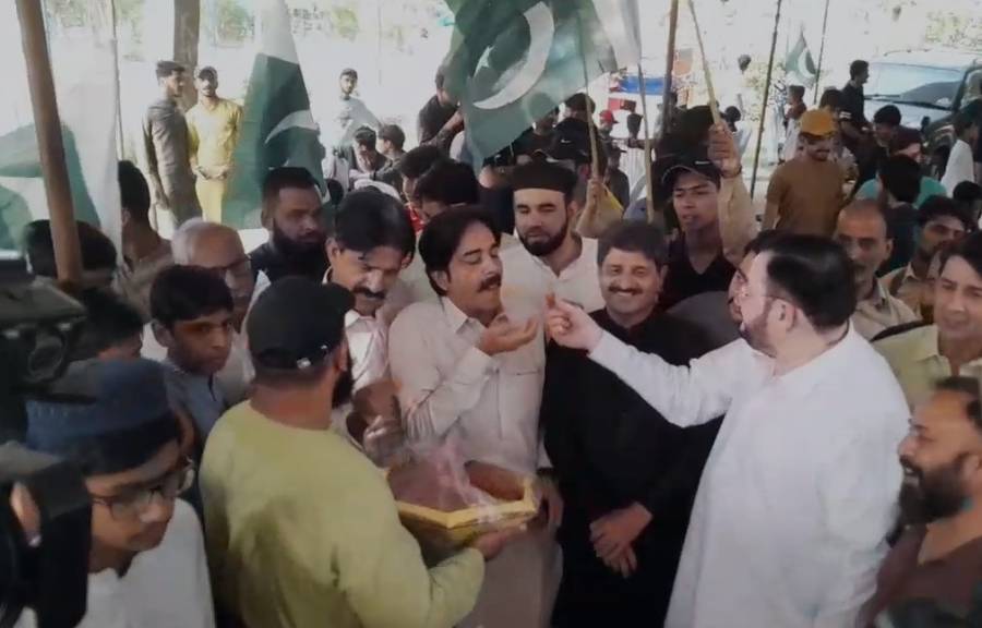  گوجرانولہ میں افواج پاکستان  کی فتح پر جشن 