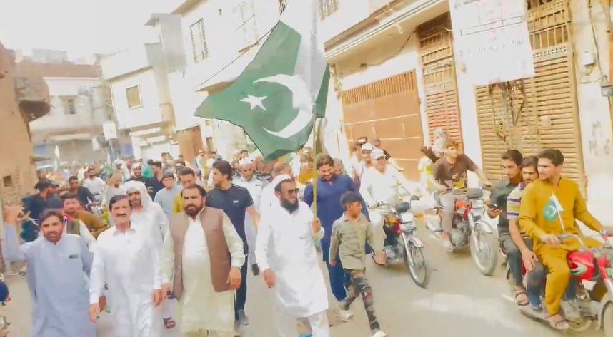 لاہور کی پختون برادری کی پاکستان زندہ باد ریلی 