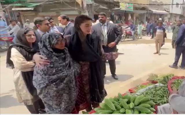  مریم نوازسبزی کی دکان پر پہنچ گئیں،سرکاری نرخنامہ چیک کیا