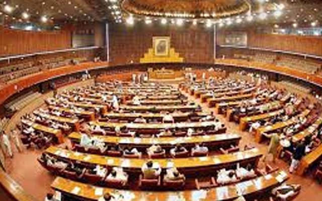 سٹوڈنٹس کیلئےخوش خبری، یونیورسٹیز میں مفت تعلیم سے متعلق قانون منظور