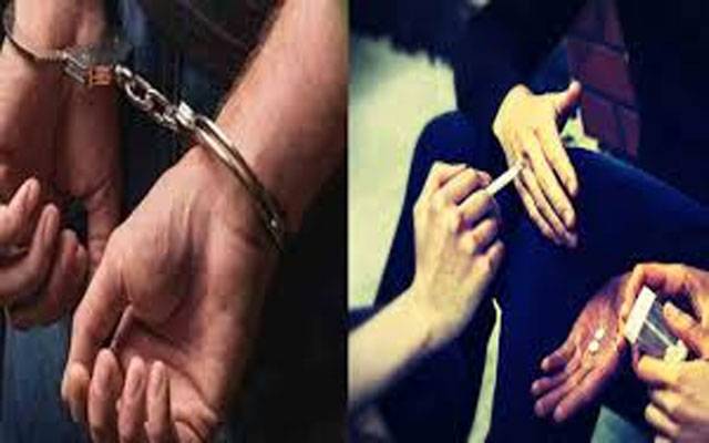 مصری شاہ : منشیات فروش کی سفارش کرنے آیا جعلی پولیس ا ہلکار  گرفتار 