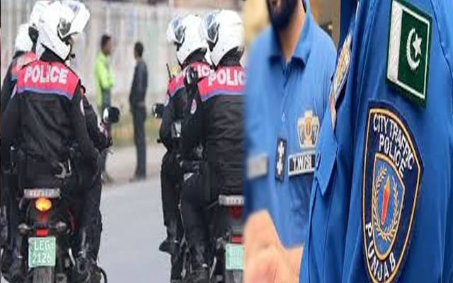  سگیاں ناکے پر ڈولفن اہلکاروں اور ٹریفک وارڈن کے درمیان ہاتھا پائی 