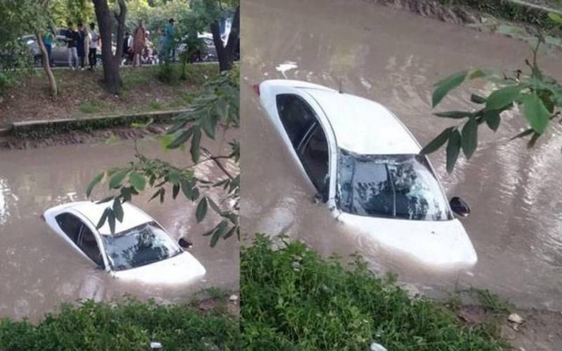 لاہور: کنال روڈ پر کار نہر میں گر گئی، تین افراد جاں بحق