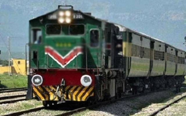 ٹرینوں کا شیڈول متاثر