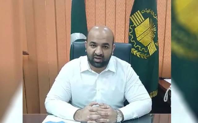  طالب علم تشدد اور غیرحاضری پر وزیرِ تعلیم کا ایکشن، پرائمری ٹیچر معطل