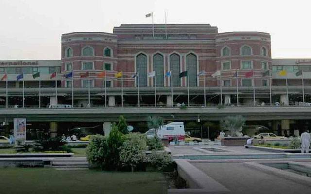 لاہور ایئرپورٹ : 4پروازیں منسوخ  ، متعدد تاخیر کا شکار 