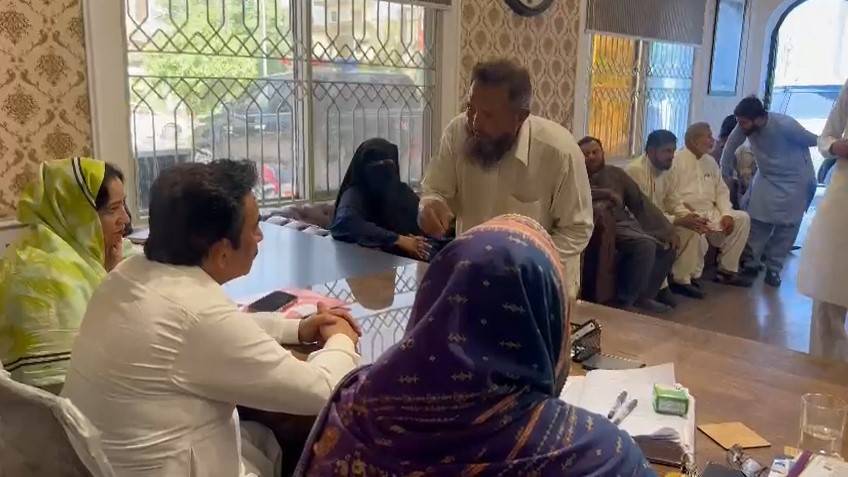 سیف الملوک کھوکھر کی کھلی کچہری ؛حلقہ کے مسائل جلد حل کرنے کا وعدہ 