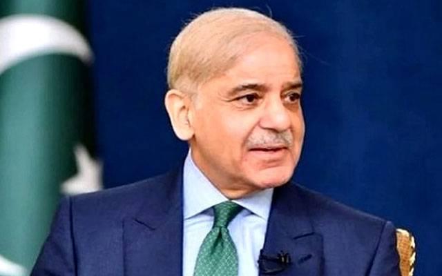 وزیراعظم شہباز شریف سہ فریقی اجلاس میں شرکت کیلئے آذربائیجان پہنچ گئے