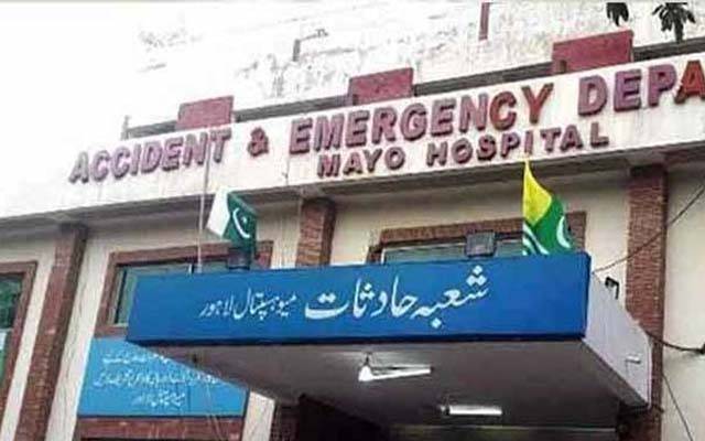 میو ہسپتال سے ادویات چوری پکڑی گئی 