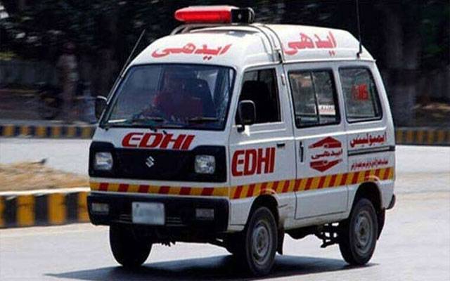  فیصل آباد : بس اور ٹینکر کے درمیان تصادم،4افراد جاں بحق،4زخمی 