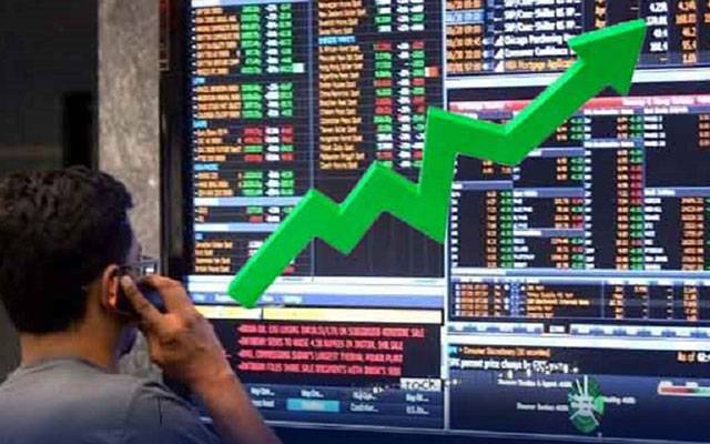 پاکستان سٹاک مارکیٹ میں پہلی بار 121000 پوائنٹس کا سنگ میل عبور