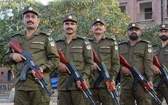 عید الاضحیٰ پر لاہور پولیس کا مربوط سکیورٹی پلان؛10 ہزار پولیس اہلکار ڈیوٹی دیں گے 