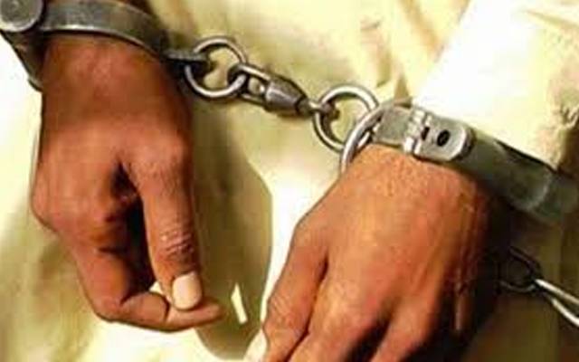 لین دین کا تنازع ؛ محلے دار کی فائرنگ سے باپ بیٹا زخمی 
