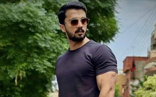 یو ٹیوبر رجب بٹ ، مان ڈوگر سمیت 5 افراد کے خلاف مقدمہ درج