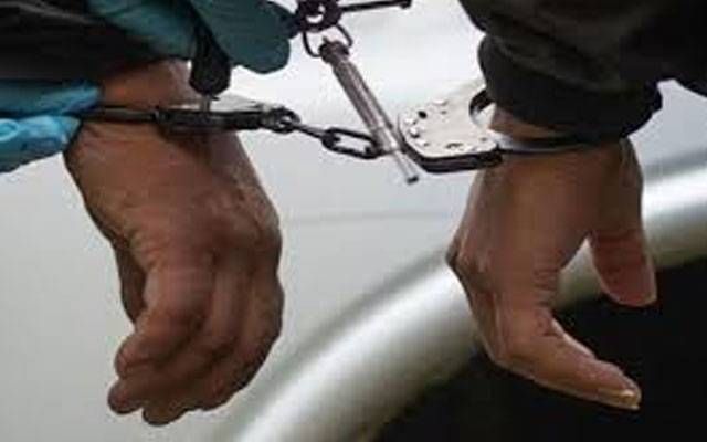 جعلی پولیس اہلکار ساتھی سمیت گرفتار