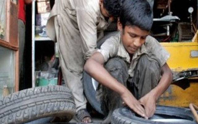 پاکستان سمیت دنیا بھر میں آج چائلڈ لیبر کے خاتمے کا دن منایا جارہا ہے